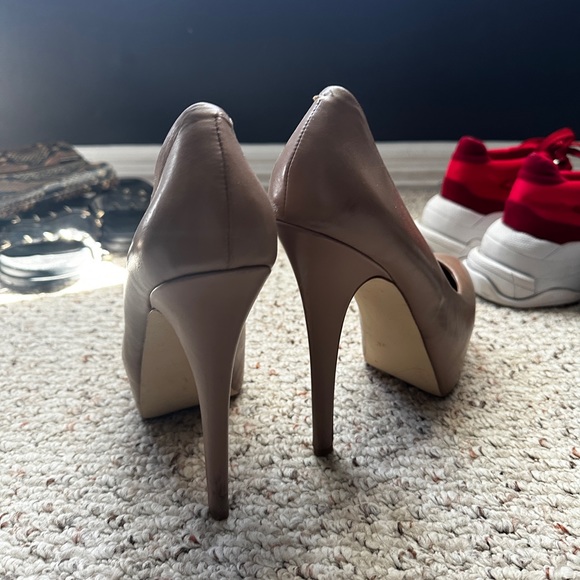 Deja Vu Pumps Steve Madden - Picture 6 of 9